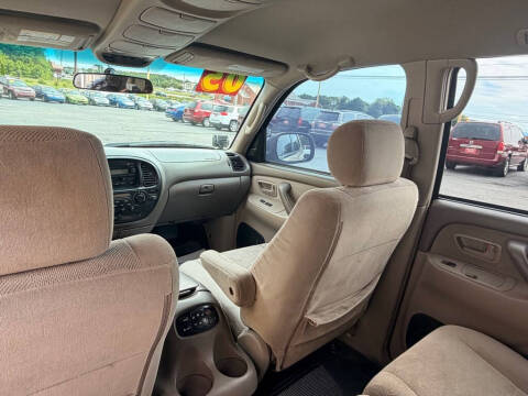 2005 Toyota Sequoia SR5