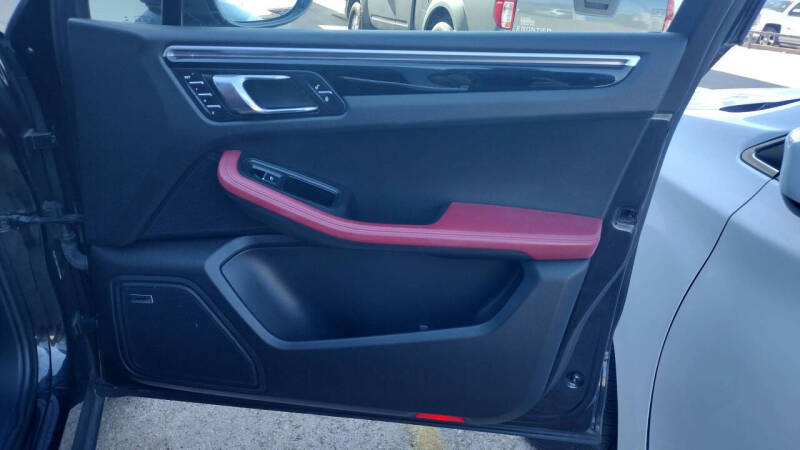 2016 Porsche Macan S