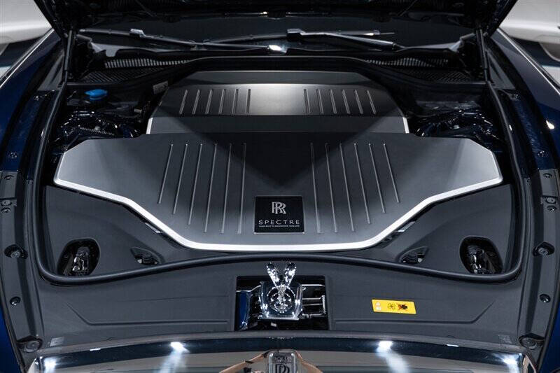 2024 Rolls-Royce Spectre