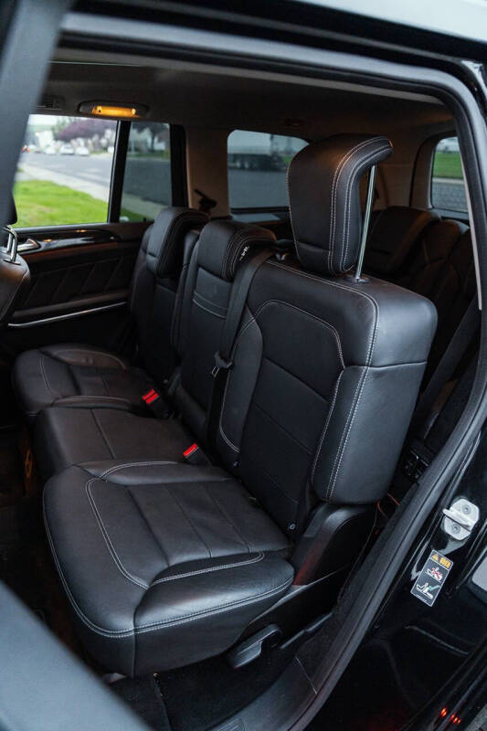 2015 Mercedes-Benz GL-Class GL 550 4MATIC