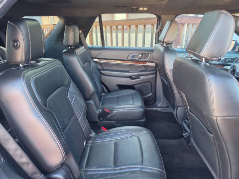 2018 Ford Explorer Platinum