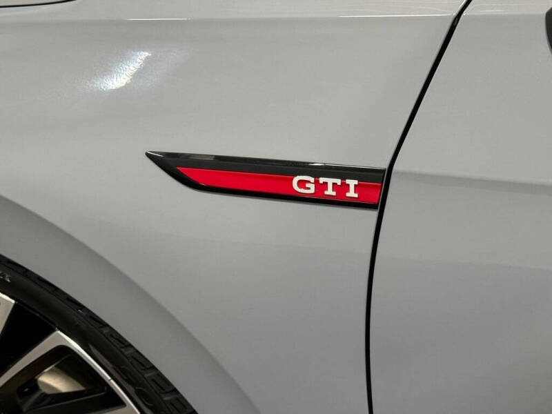 2022 Volkswagen Golf GTI Autobahn