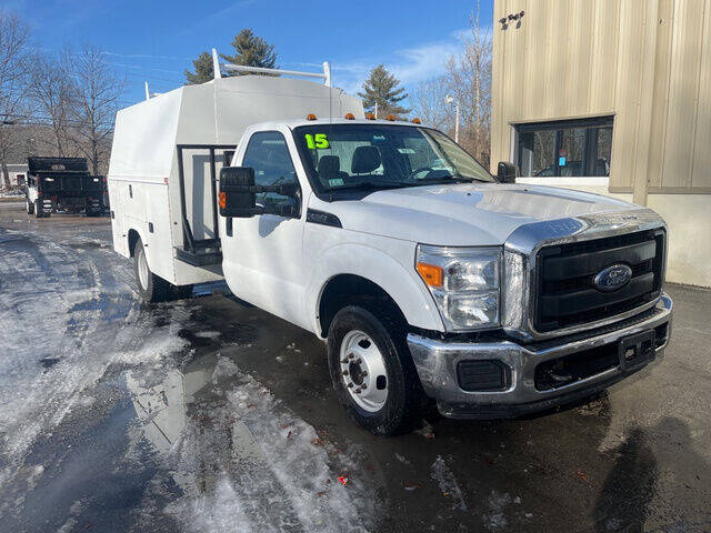 2015 Ford F-350 Super Duty for sale at Auto Towne in Abington MA