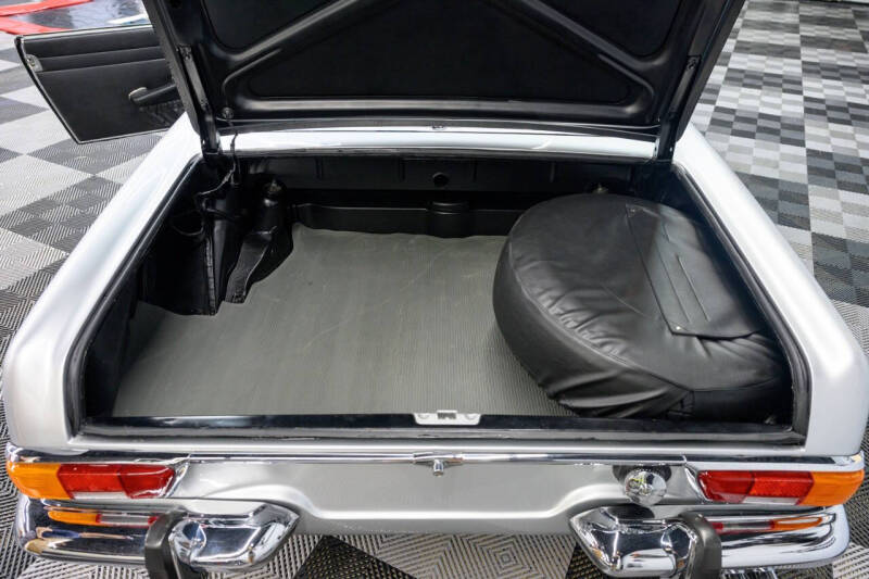 1970 Mercedes-Benz 280-Class