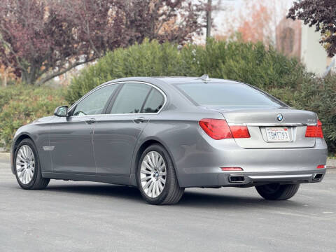 2012 BMW 7 Series 750i xDrive