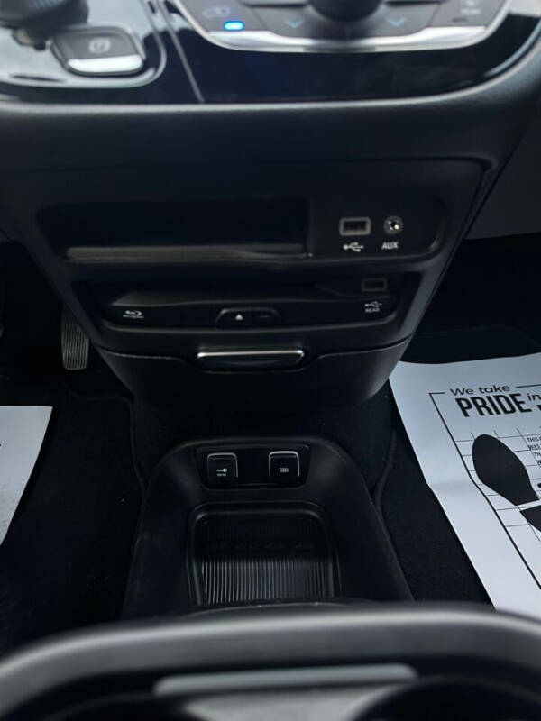 2020 Chrysler Pacifica Touring L Plus