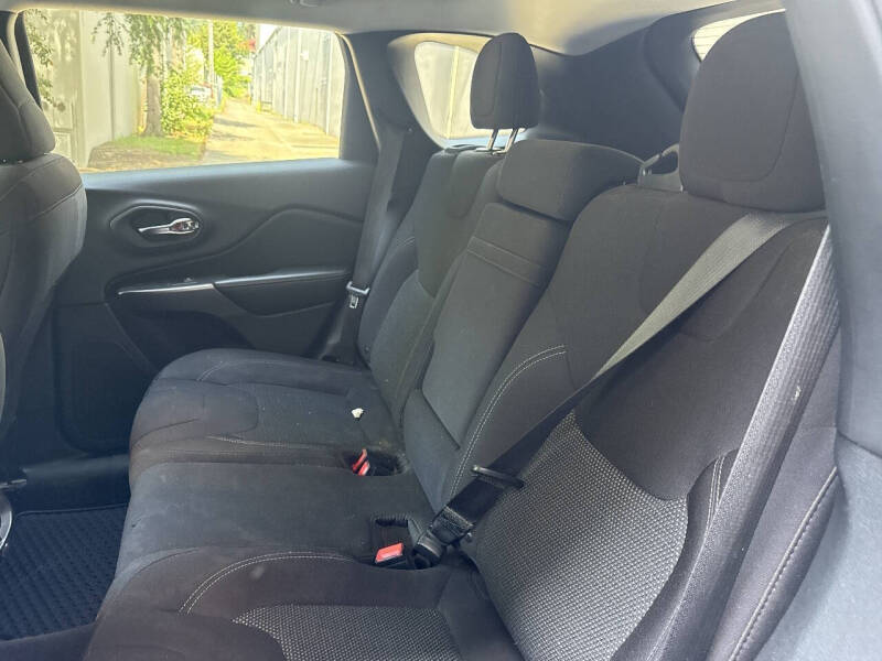 2019 Jeep Cherokee Latitude