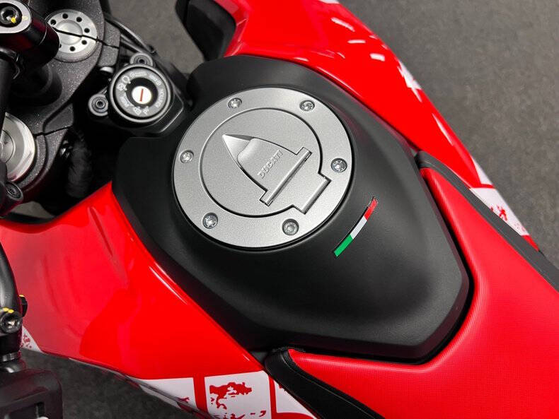 2022 Ducati Hypermotard 950 RVE