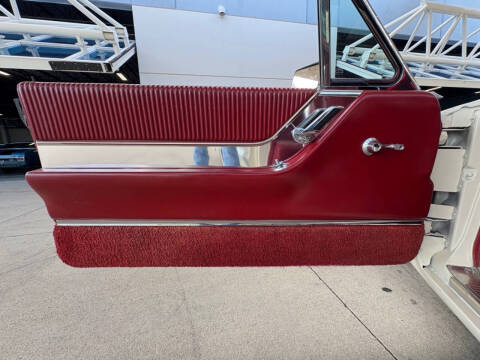 1964 Ford Thunderbird