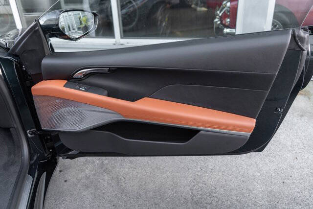 2025 Lotus Emira V6 Base