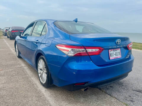 2019 Toyota Camry Hybrid