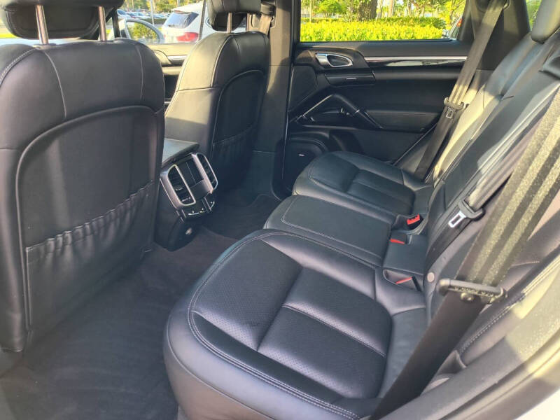 2016 Porsche Cayenne