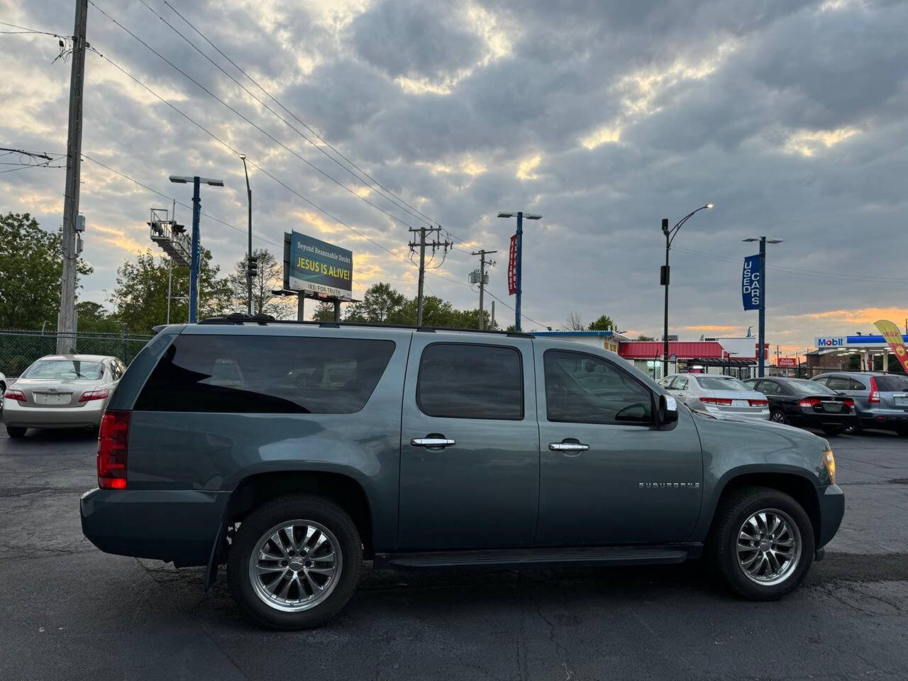 2008 Chevrolet Suburban for sale at Chicago Auto House in Chicago, IL