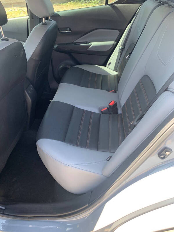 2024 Nissan Kicks SR