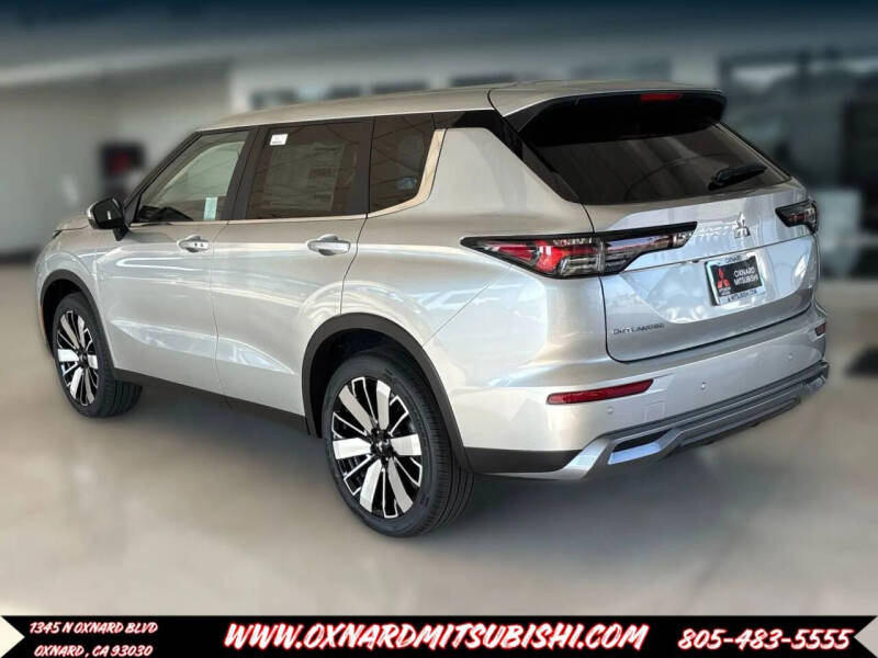 2025 Mitsubishi Outlander SE