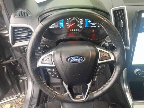 2024 Ford Edge ST