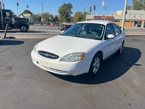 2003 Ford Taurus for sale at Rod's Automotive in Cincinnati OH