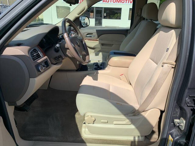 2011 Chevrolet Avalanche LS