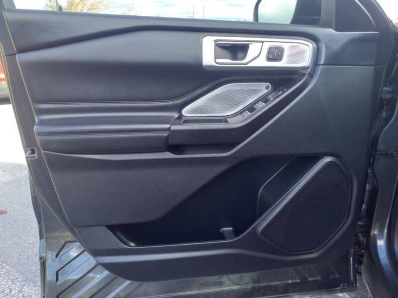 2020 Ford Explorer Platinum