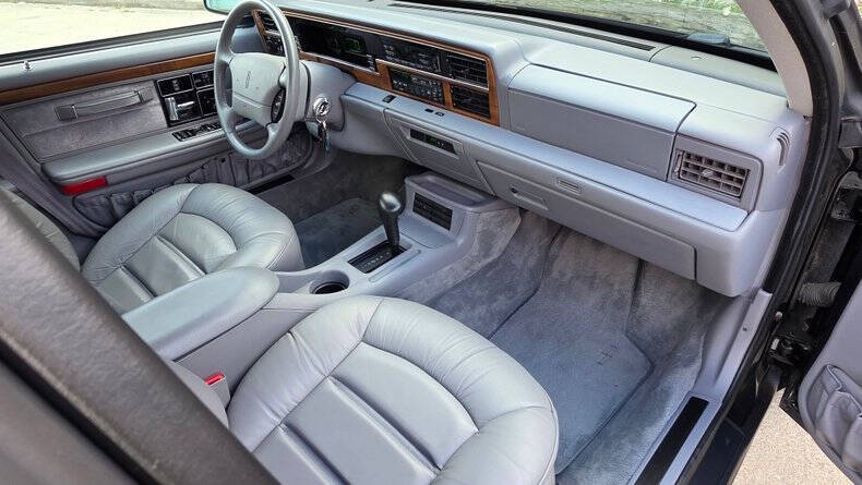 1994 Lincoln Continental Executive