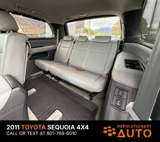 2011 Toyota Sequoia Platinum