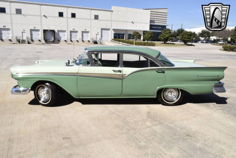 1957 Ford Fairlane
