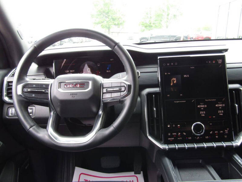 2024 GMC Acadia Elevation