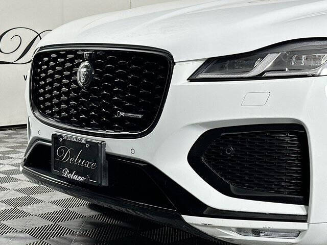 2024 Jaguar F-PACE P250 R-Dynamic S