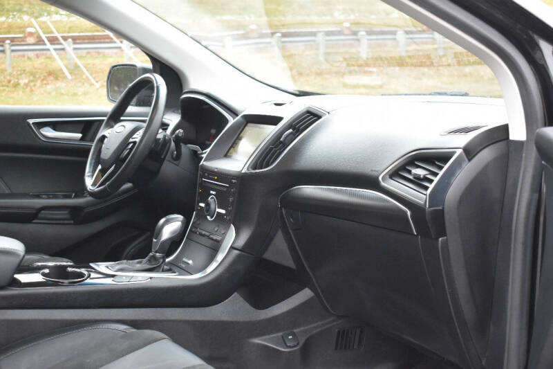 2015 Ford Edge Sport
