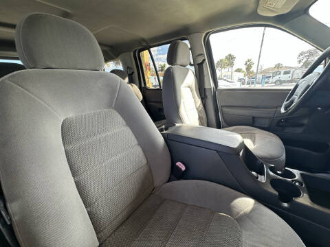 2005 Ford Explorer XLT