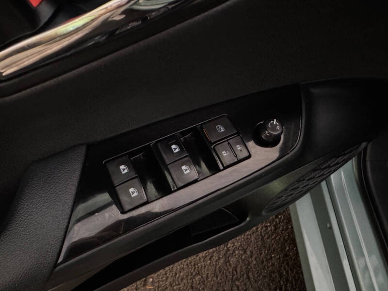 2017 Toyota Prius Three