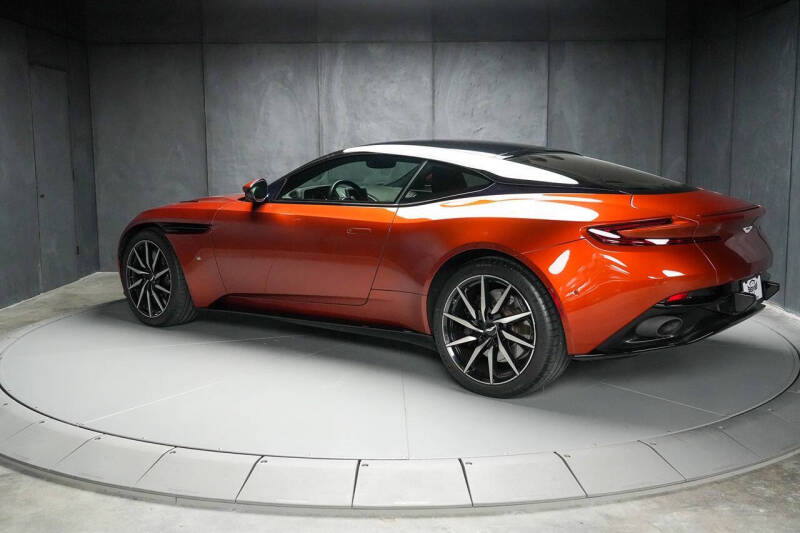 2017 Aston Martin DB11