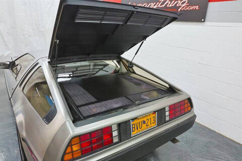 1982 DeLorean DMC-12