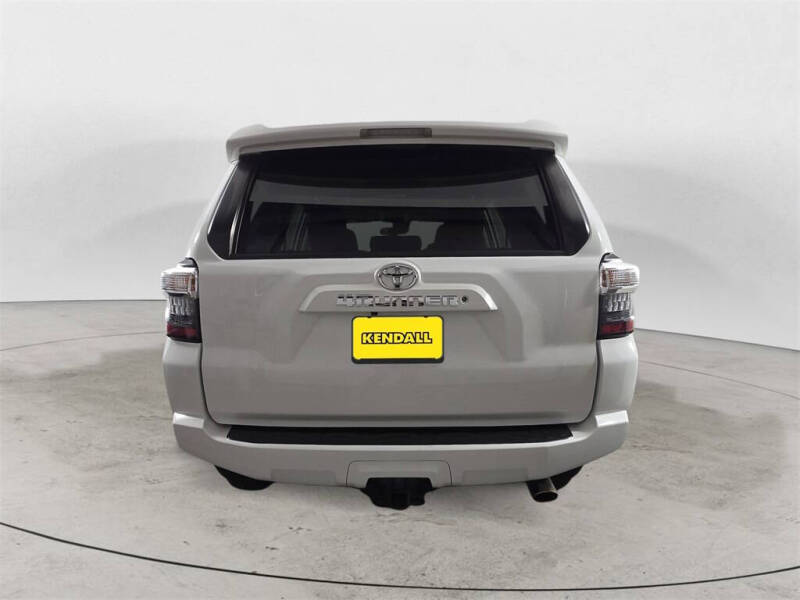 2020 Toyota 4Runner SR5