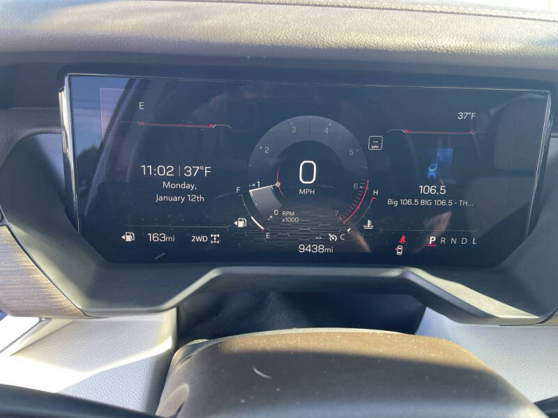 2024 GMC Acadia Denali