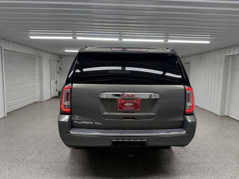2017 GMC Yukon XL Denali