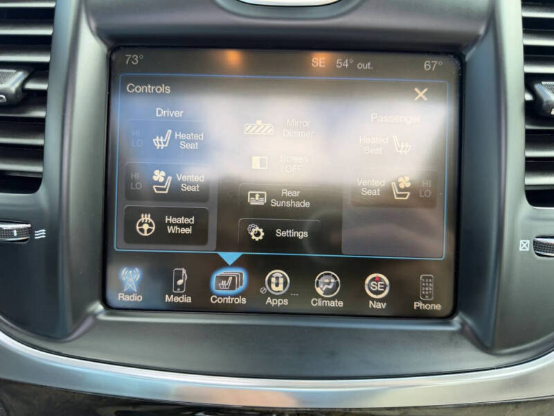 2015 Chrysler 300 C