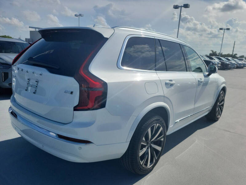 2026 Volvo XC90 B5 Core