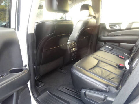 2018 Nissan Pathfinder SL