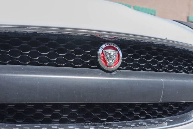 2017 Jaguar F-TYPE Premium