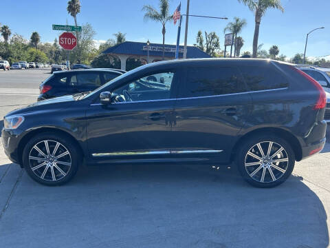 2016 Volvo XC60 T5 Drive-E Premier