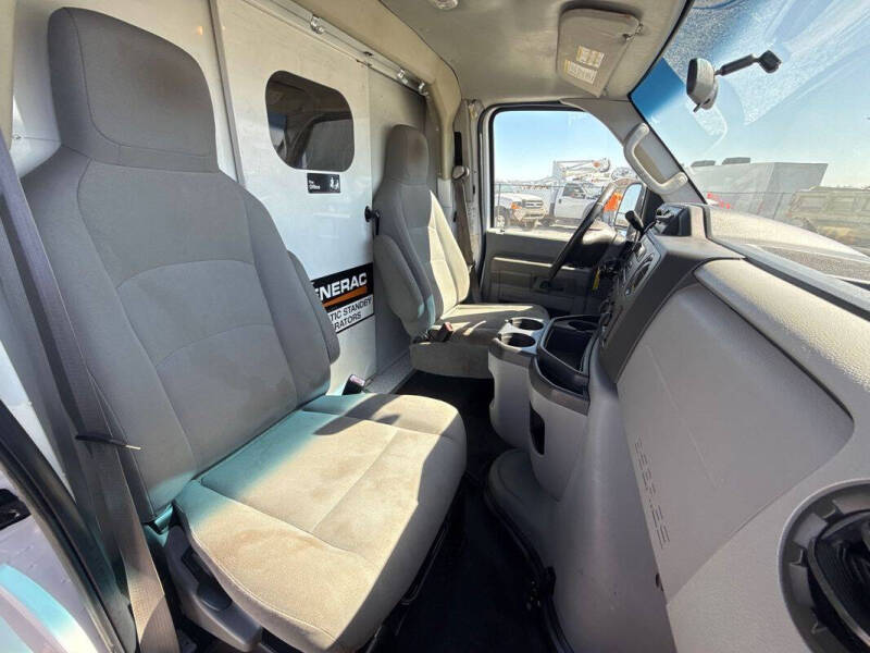 2016 Ford E-Series