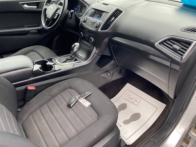 2017 Ford Edge SE