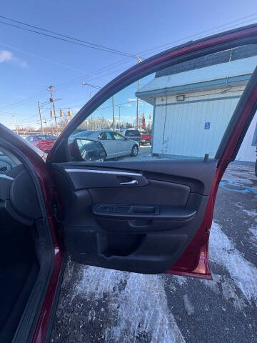 2011 Chevrolet Traverse LT