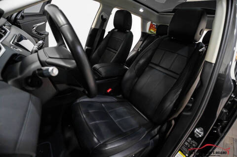 2022 Land Rover Range Rover Evoque P250 SE