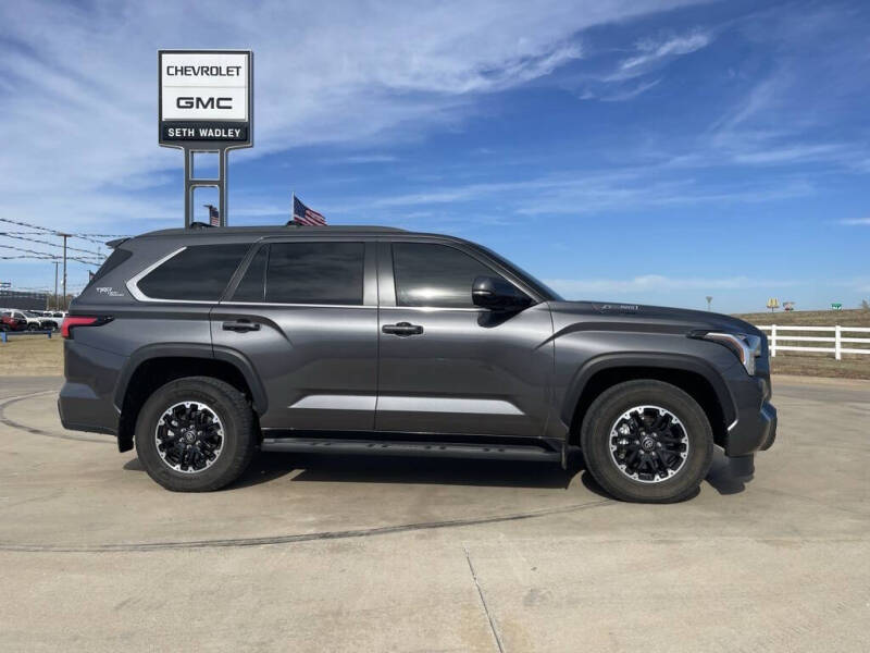 2025 Toyota Sequoia SR5