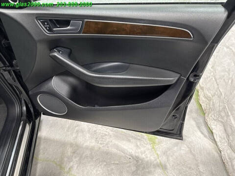 2012 Audi Q5 3.2 quattro Premium Plus