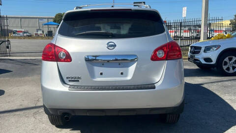 2015 Nissan Rogue Select S