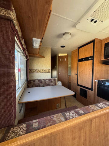 2009 Komfort Ridgecrest
