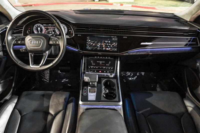2020 Audi Q8 quattro Prestige 55 TFSI